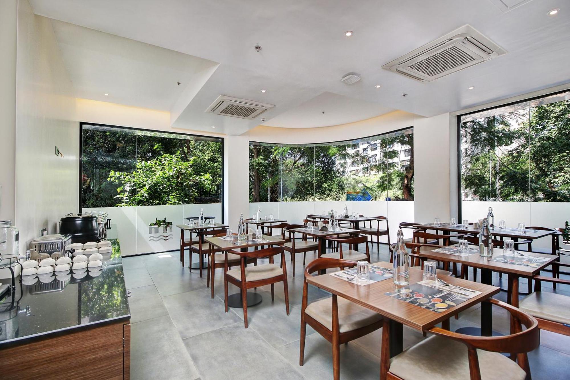 Hotel Mumbai House Ghansoli, Navi Mumbai Exteriör bild